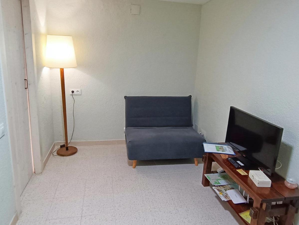 Апартаменты Apartamento En Planta Baja Пинеда-де-Мар Экстерьер фото